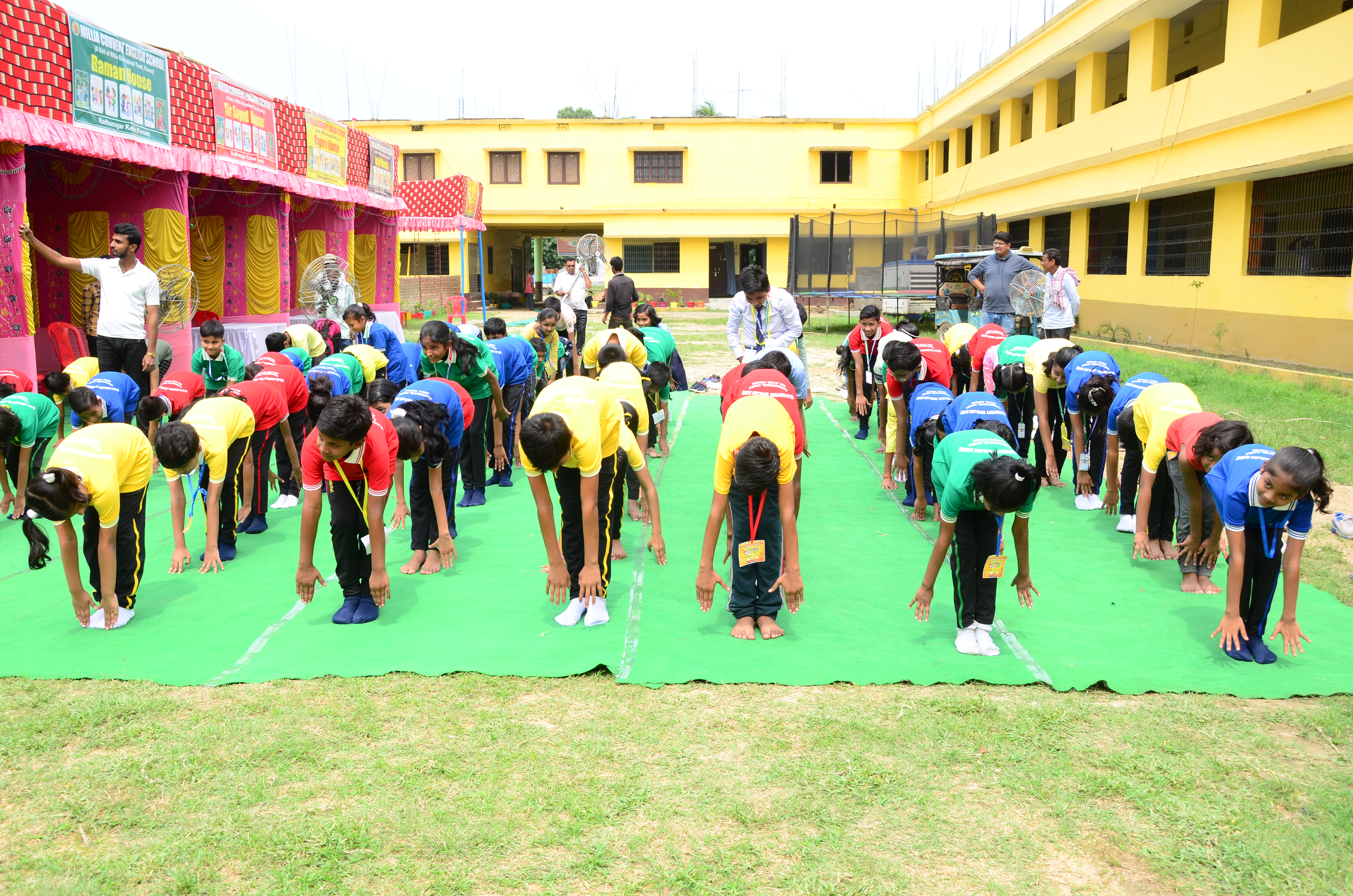 SPORTS & YOGA